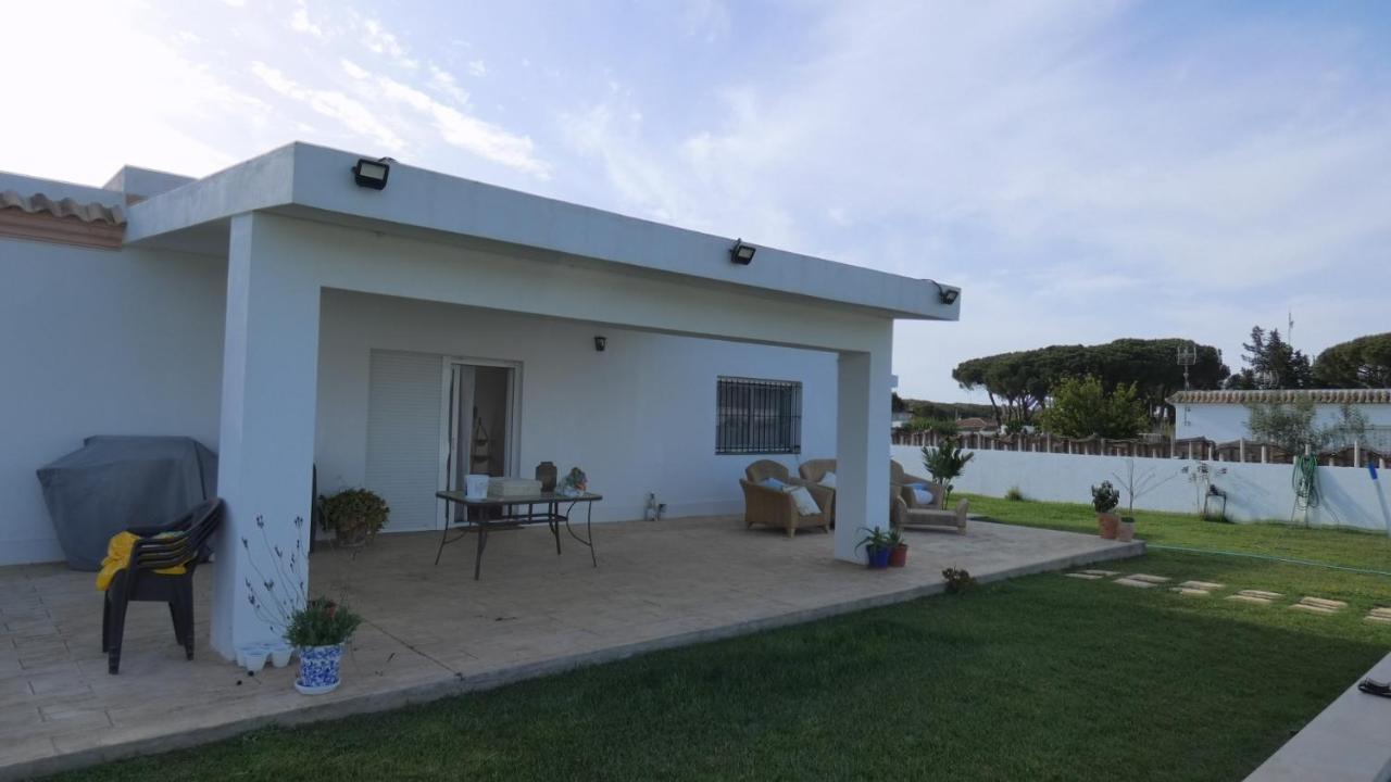 Villa Olivia Con Piscina, Jardin Y Parking Chiclana de la Frontera Exterior photo